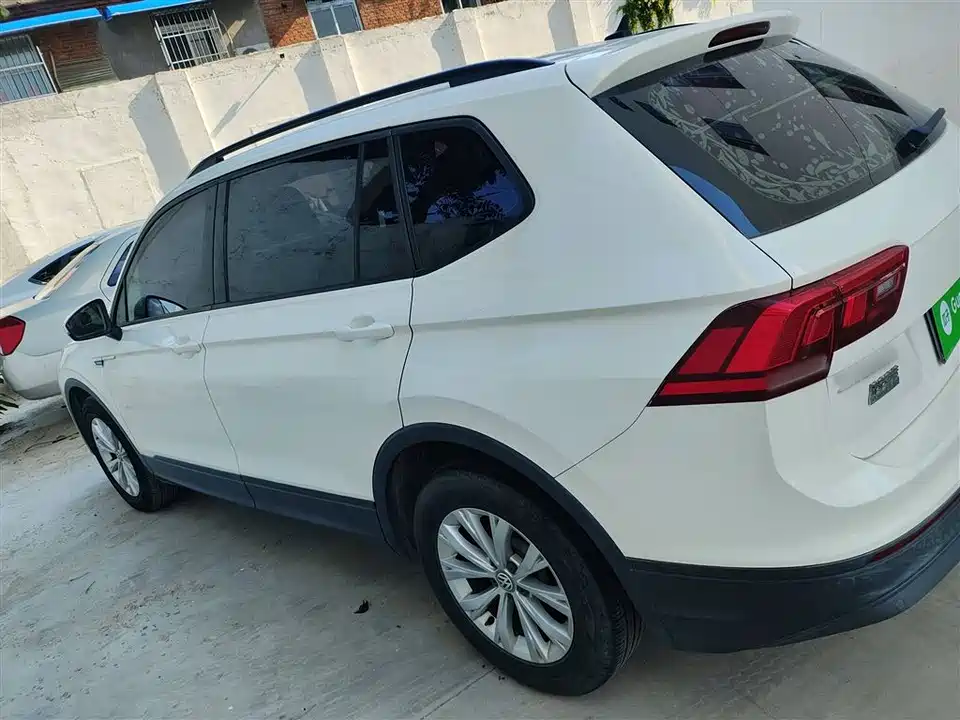 Volkswagen Tiguan L Volkswagen Tiguan L