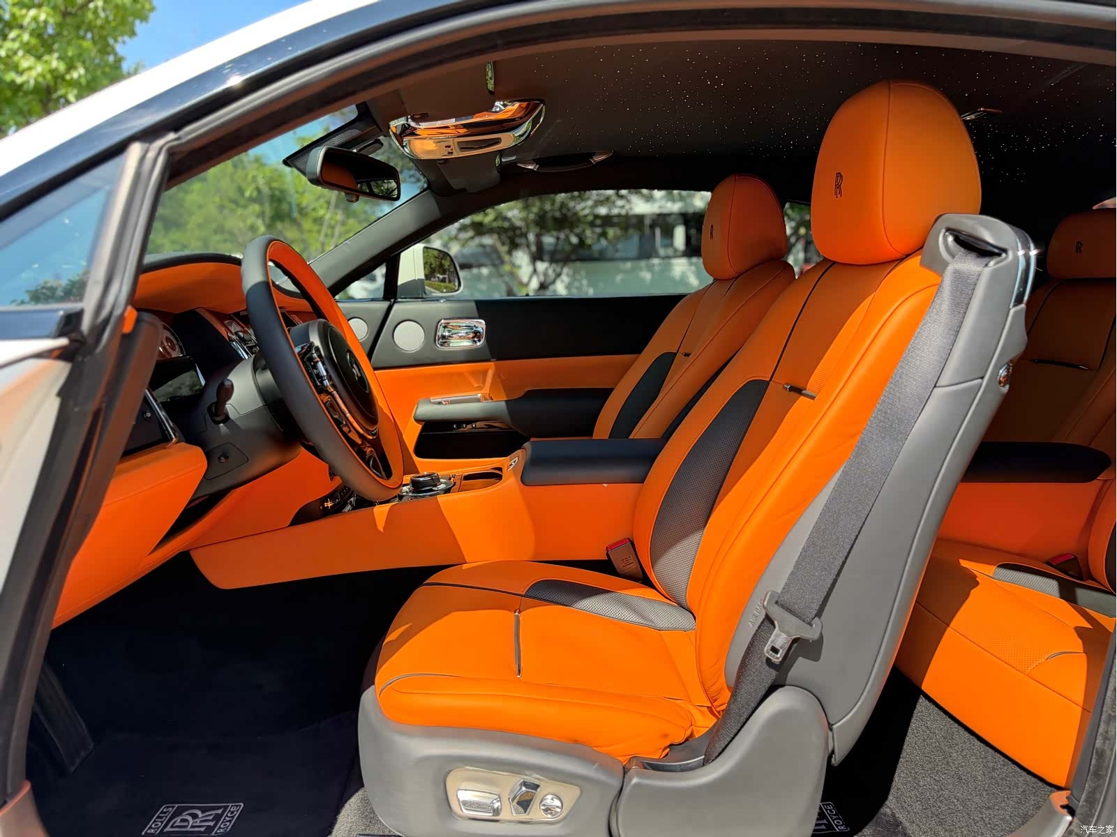 Rolls-Royce Wraith, 2014 12
