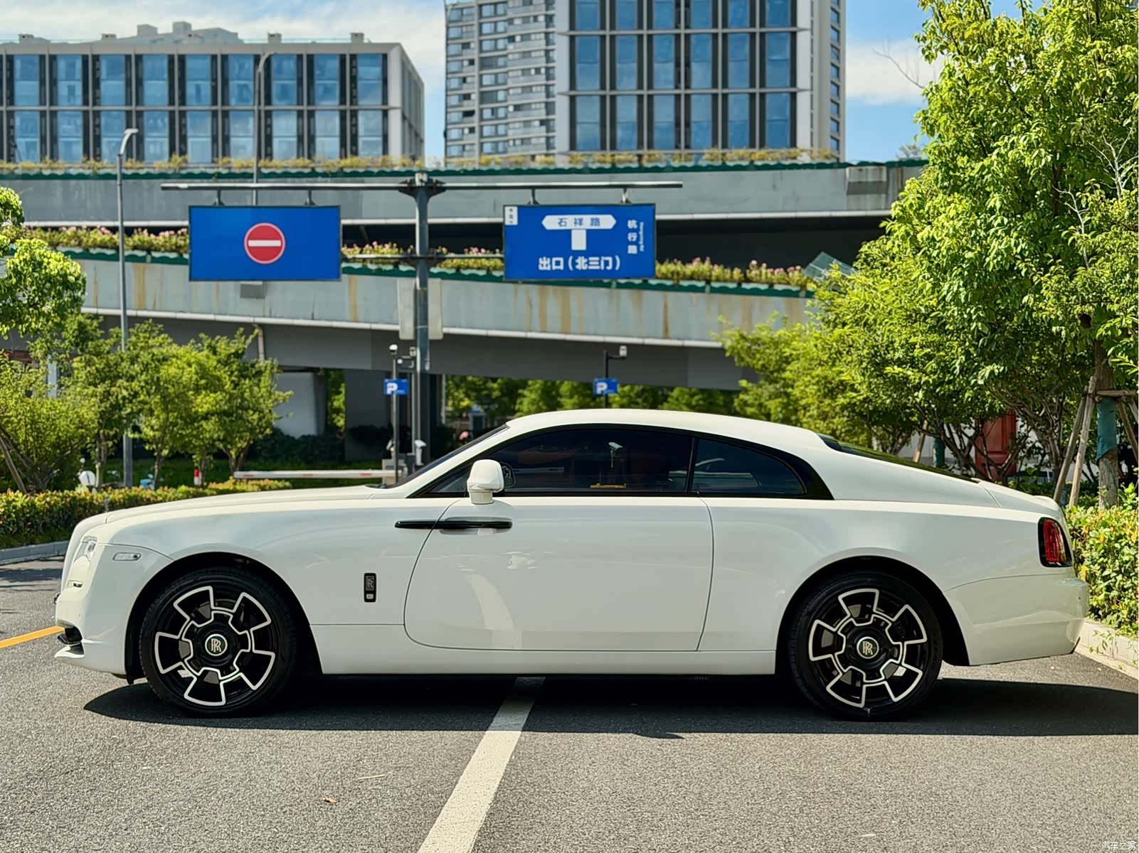 Rolls-Royce Wraith, 2014 7