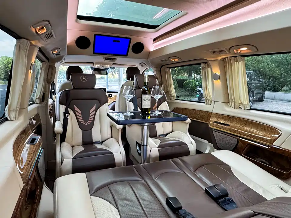 Mercedes-Benz V-class