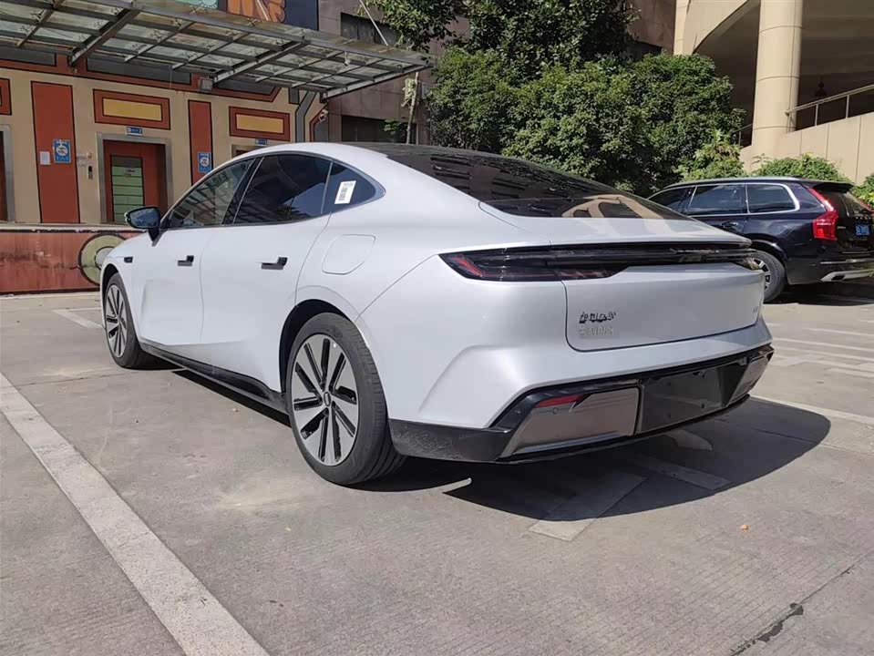 Geely Galaxy Galaxy E8