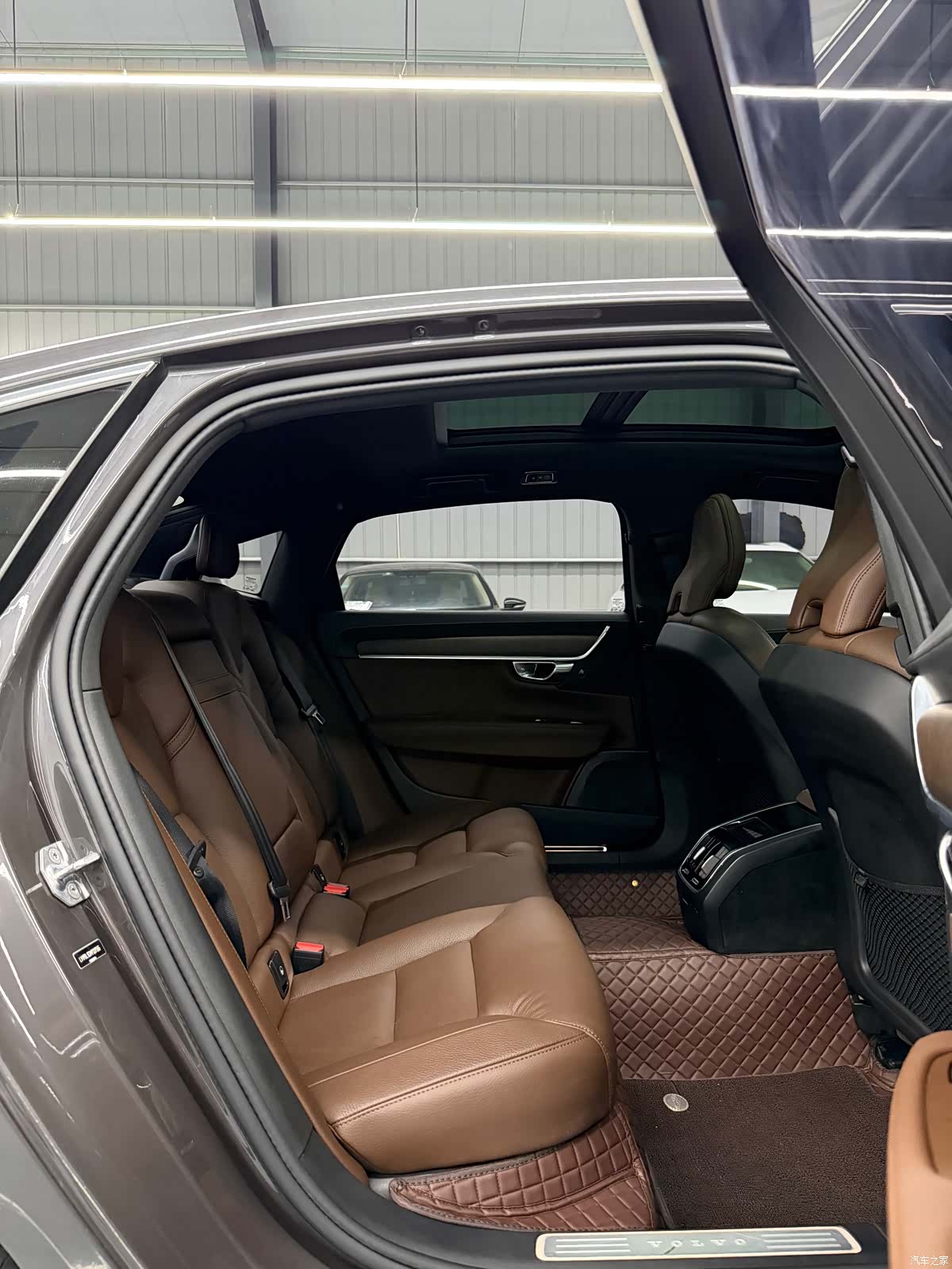 Volvo S90, 2021 все фото