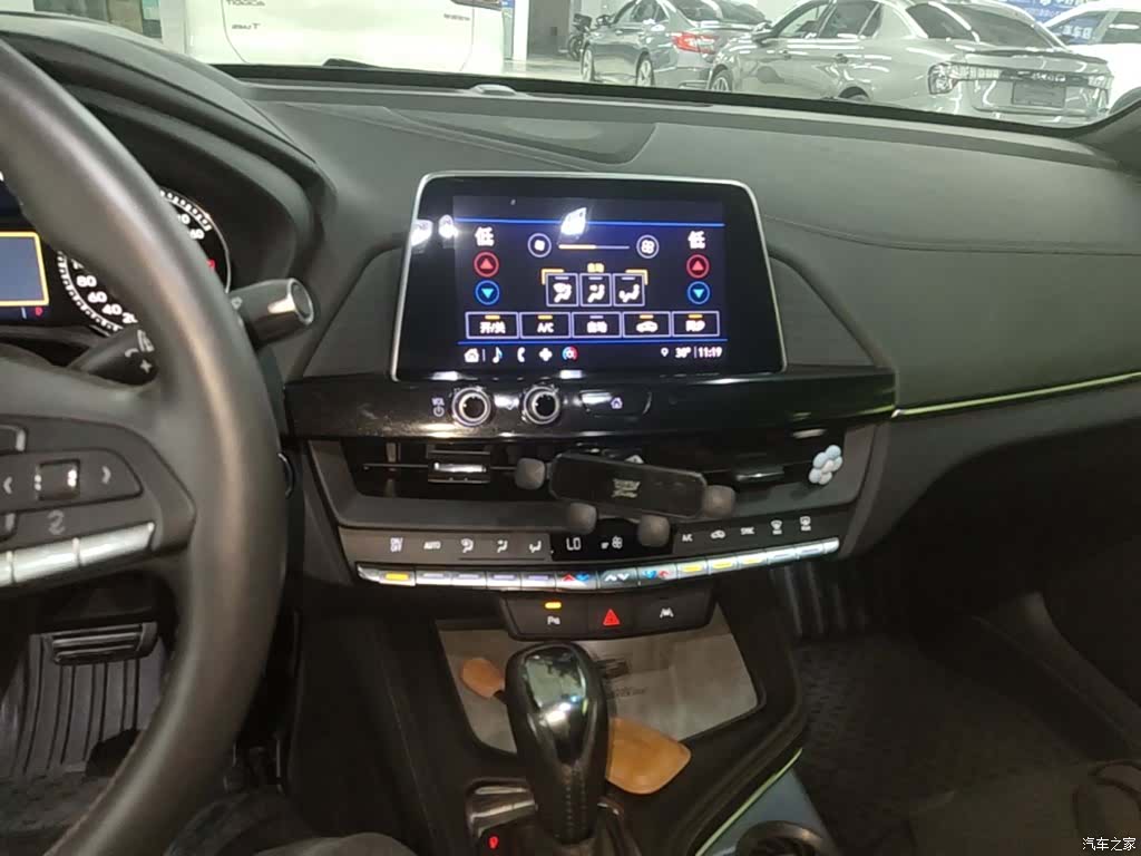 Cadillac CT4, 2024 8