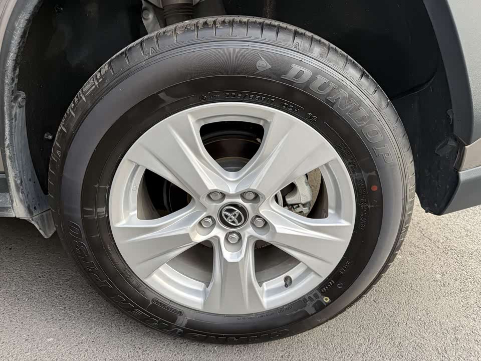 Toyota RAV4 Rongfang