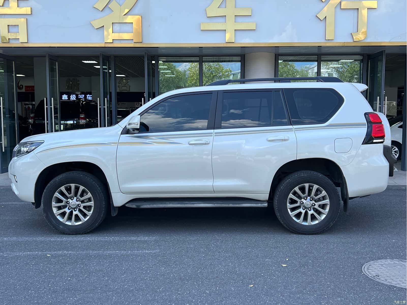 Toyota Prado, 2019 3
