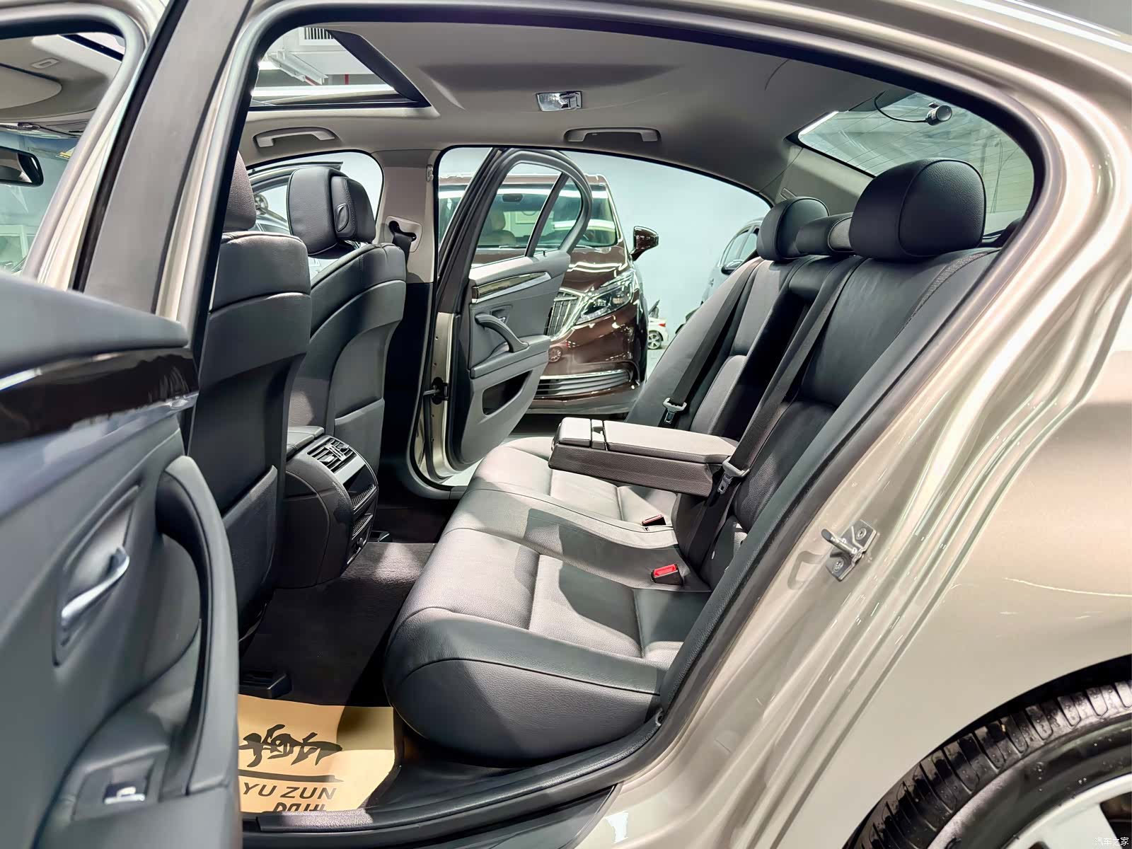 BMW 5 Series, 2010 17