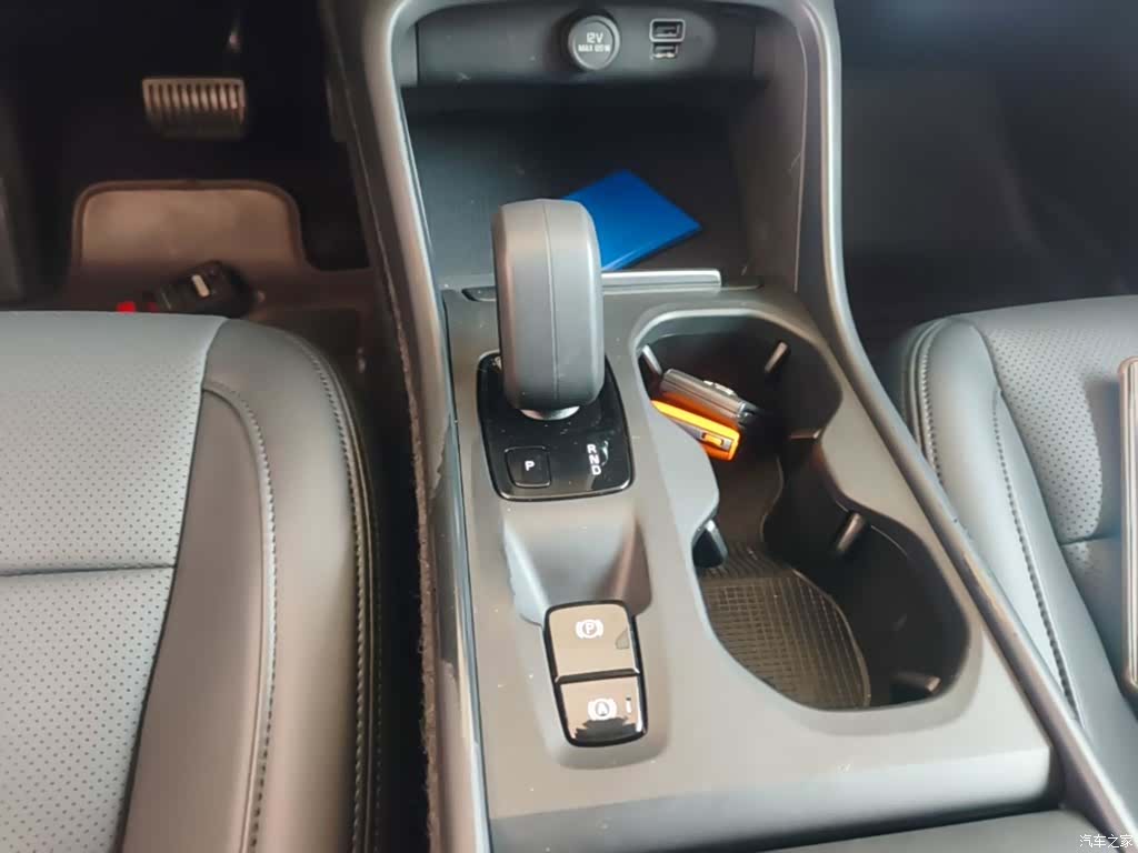 Volvo XC40, 2022 14