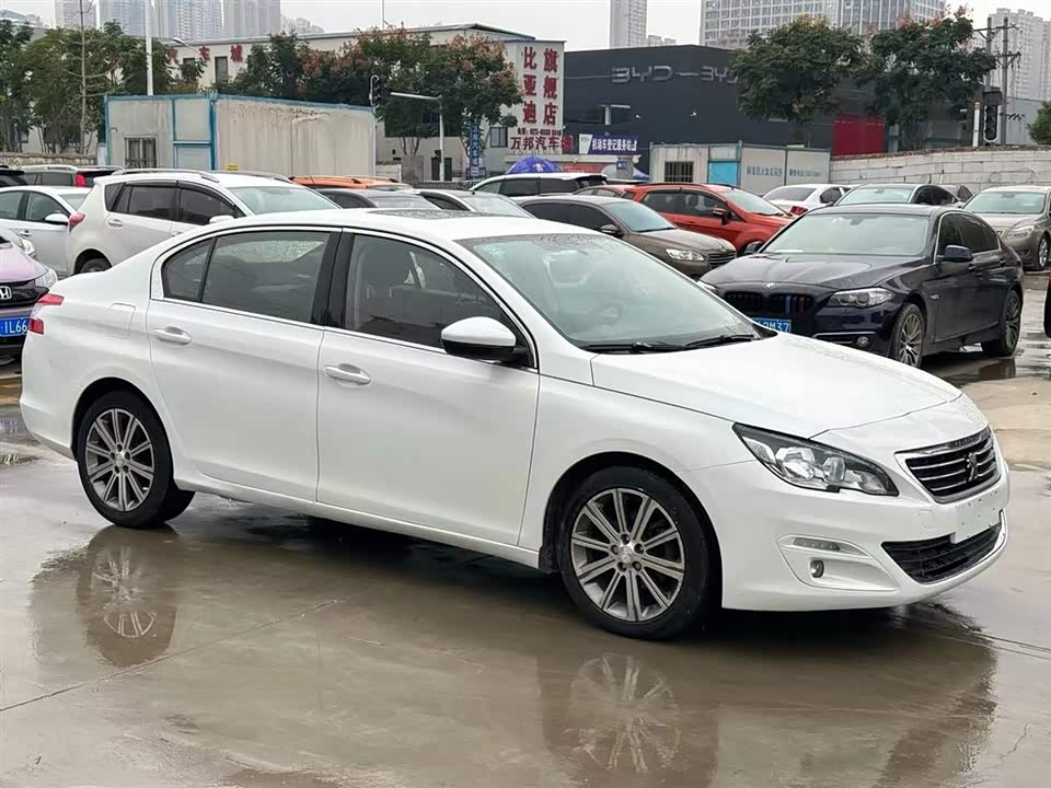 Peugeot 408