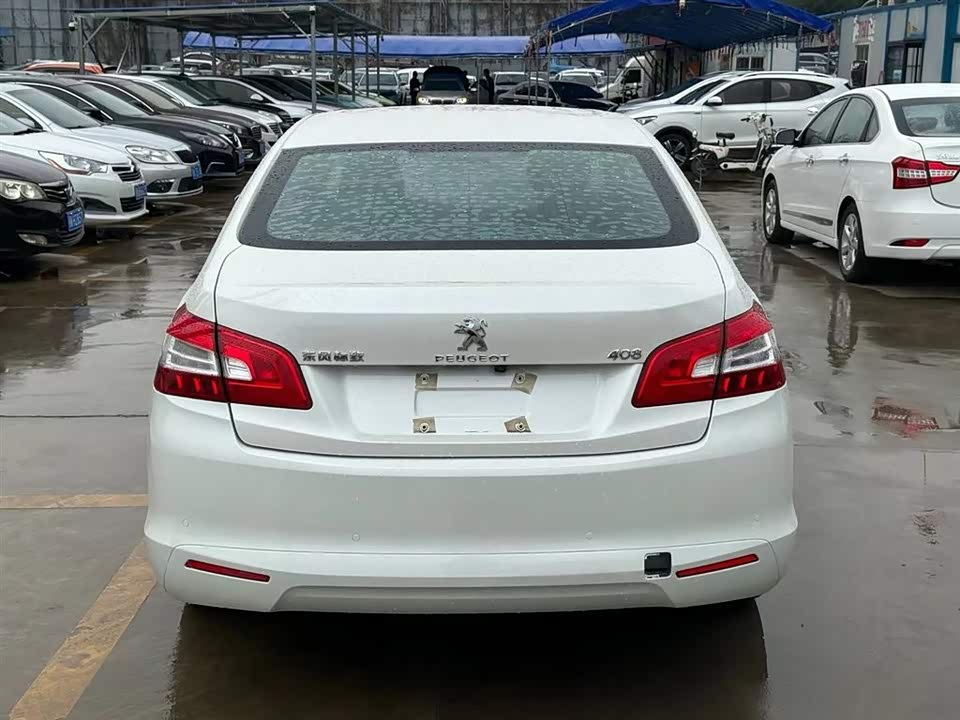 Peugeot 408