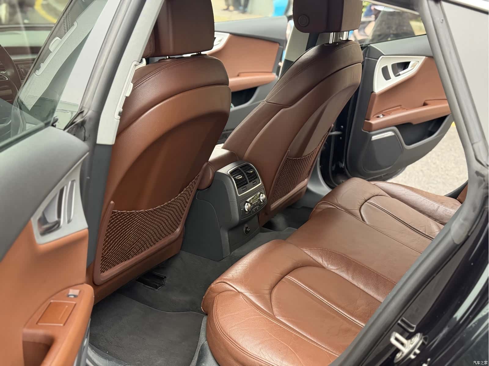 Audi A7, 2011 6