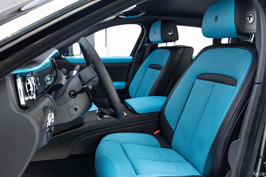 Rolls-Royce Ghost, 2023 9