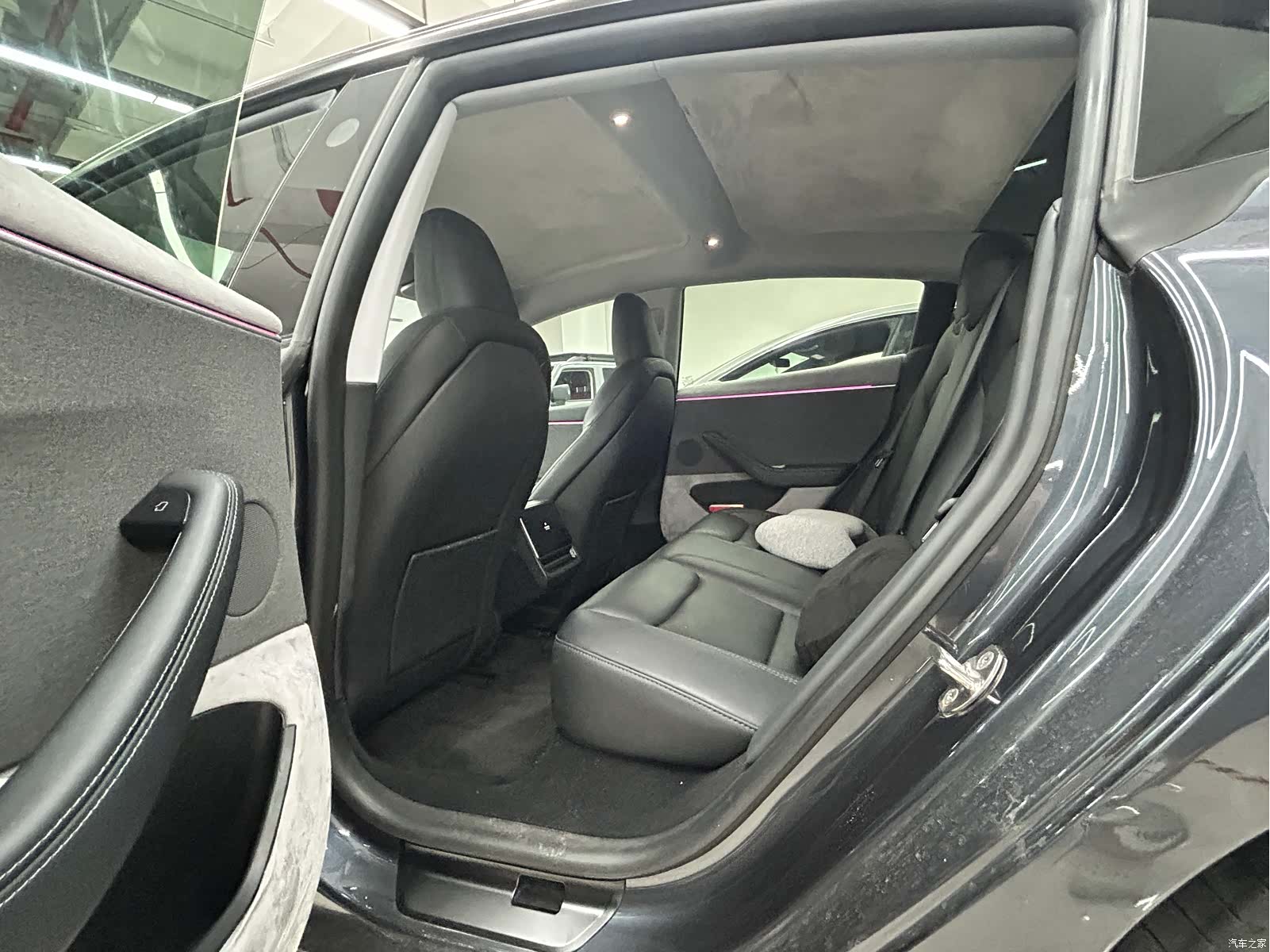 Tesla Model 3, 2024 9