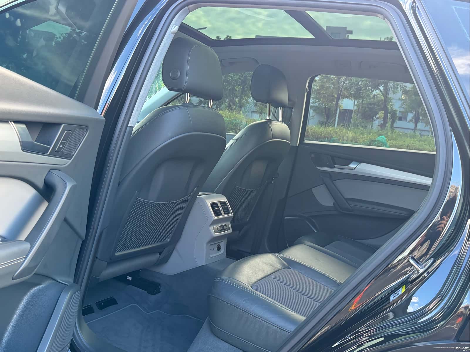 Audi Q5L, 2021 все фото