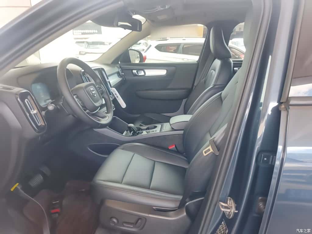 Volvo XC40, 2022 15