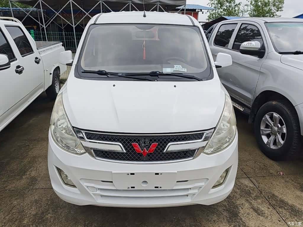Wuling V, 2017 3