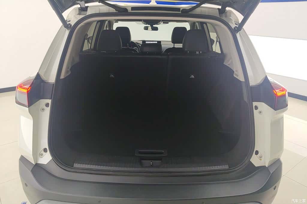 Nissan X-Trail, 2022 4