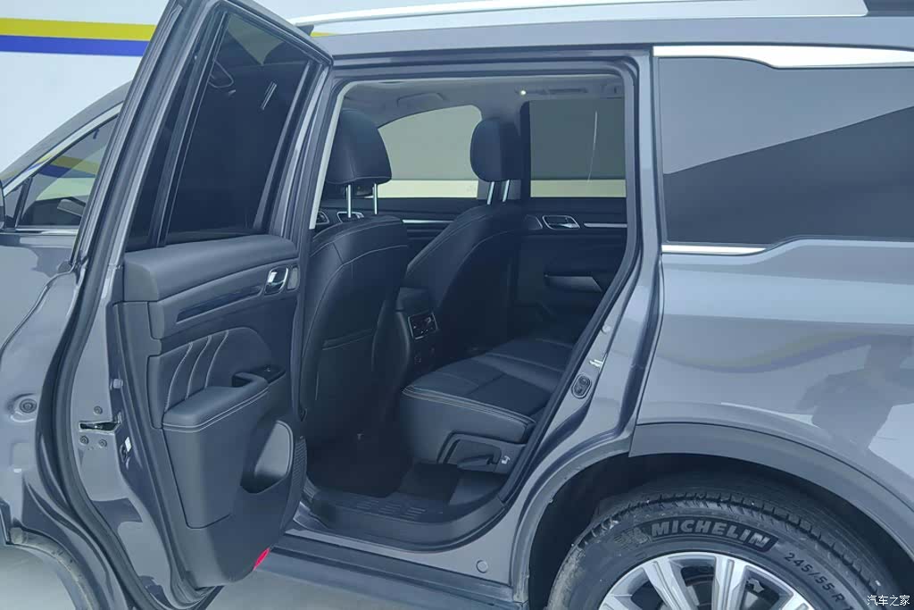 Trumpchi GS8, 2020 11