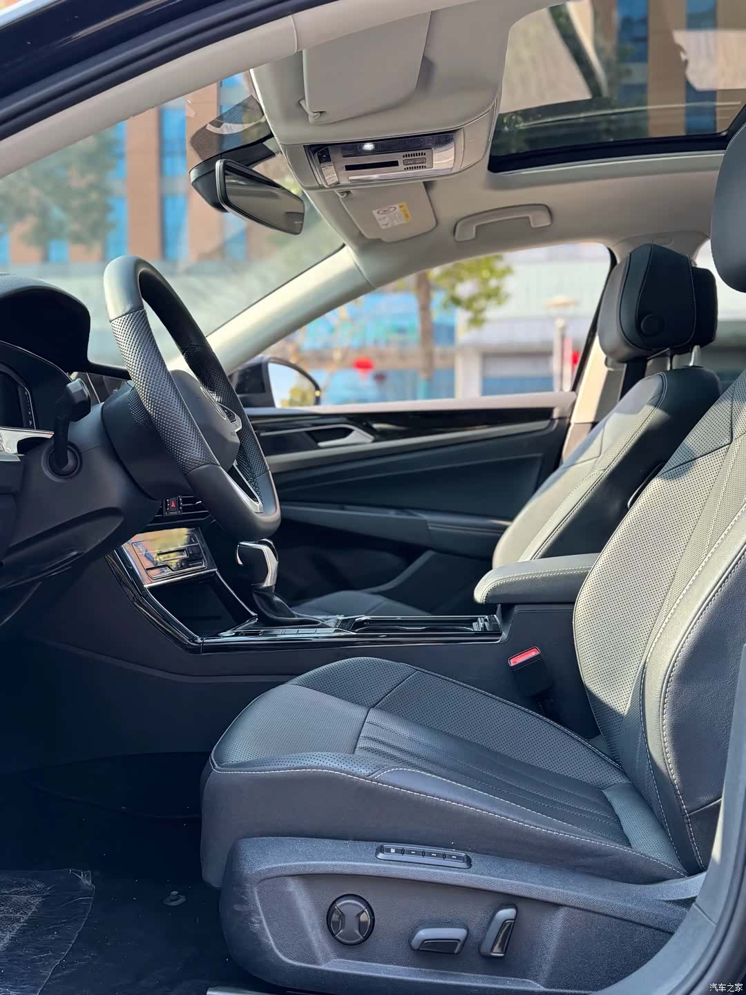 Volkswagen Passat, 2025 8
