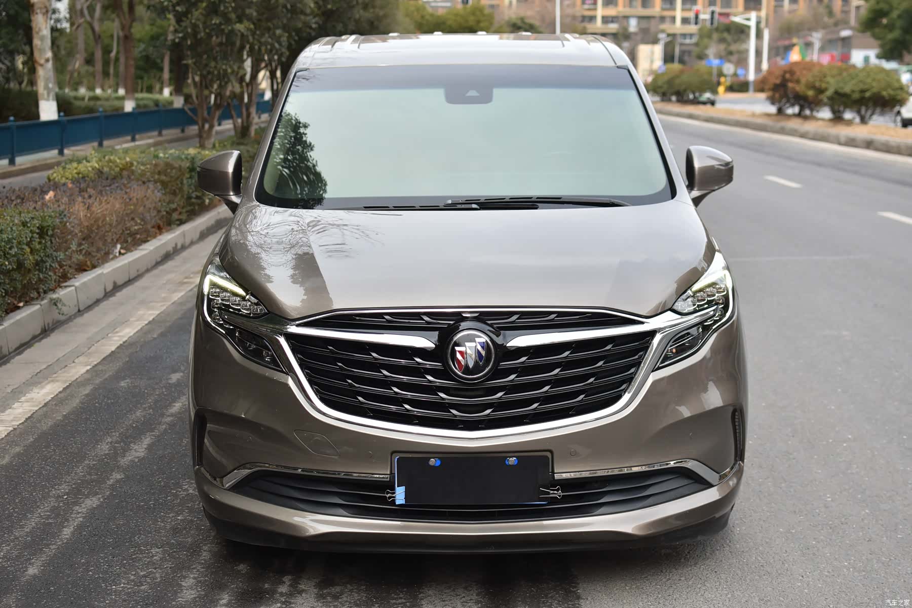 Buick GL8, 2021 4