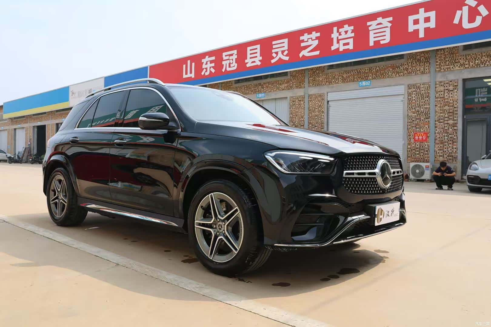 Mercedes-Benz GLE, 2025 3