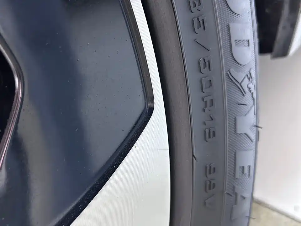 Geely Galaxy Galaxy E5