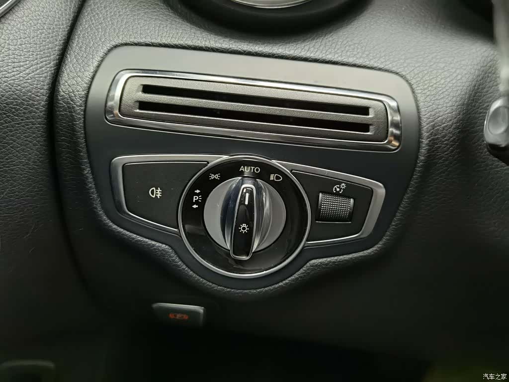 Mercedes-Benz C-Class, 2015 21
