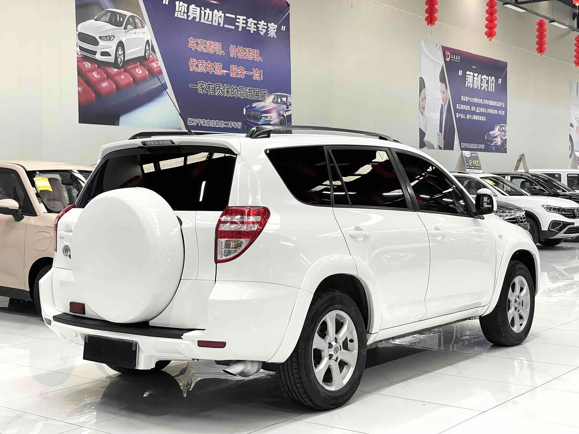 Toyota RAV4, 2011 6