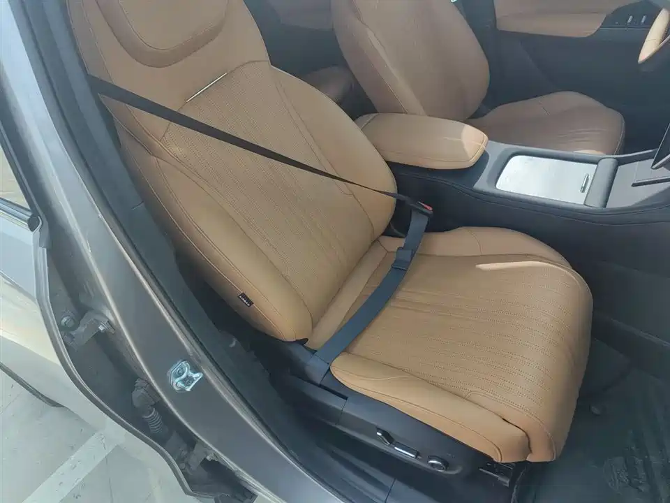 Geely Galaxy Galaxy L7