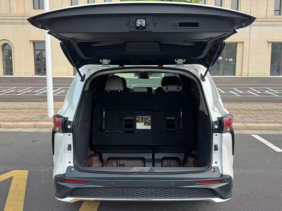 Toyota Granvia 2024, фото 15