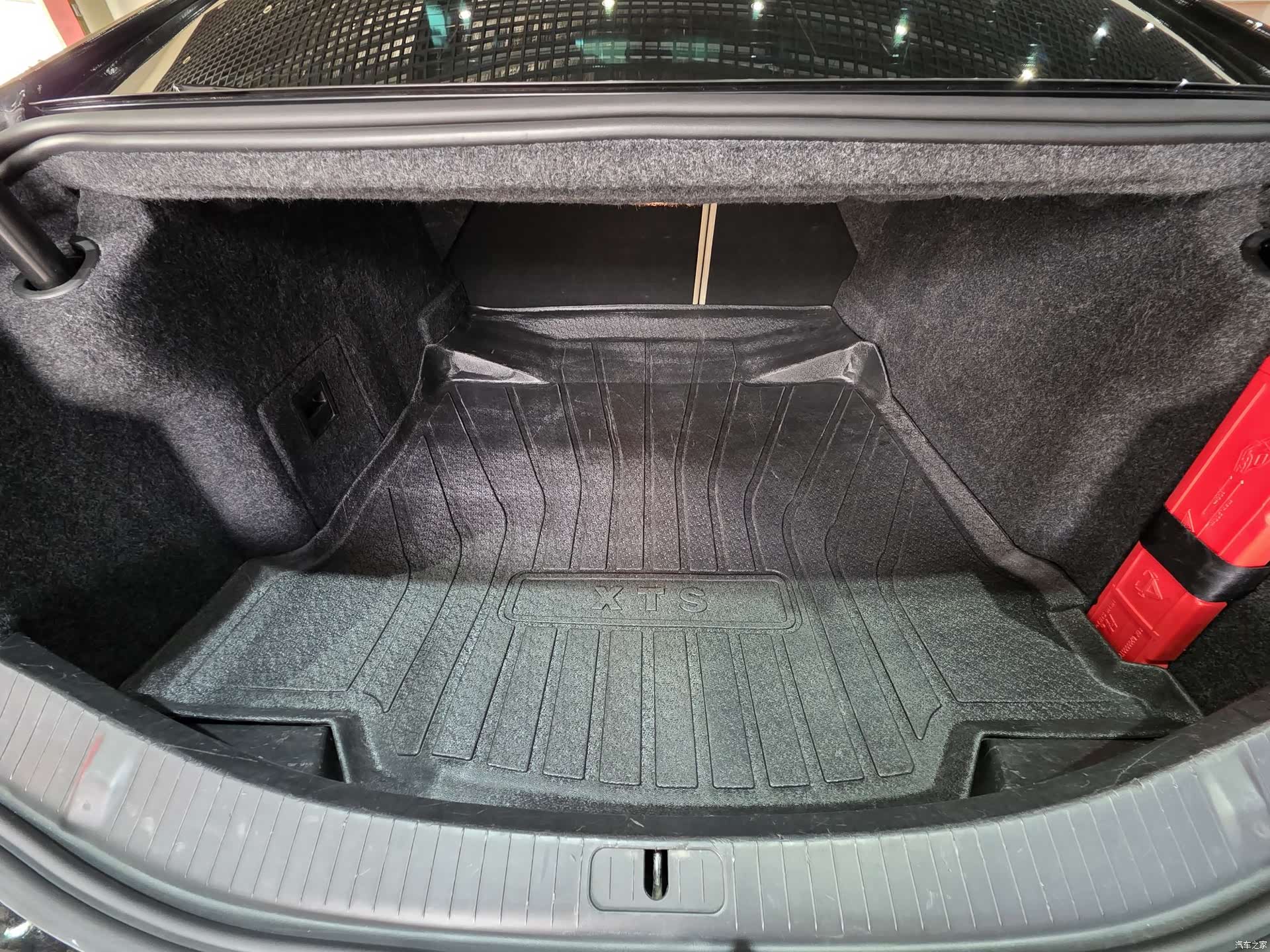 Cadillac XTS, 2018 15