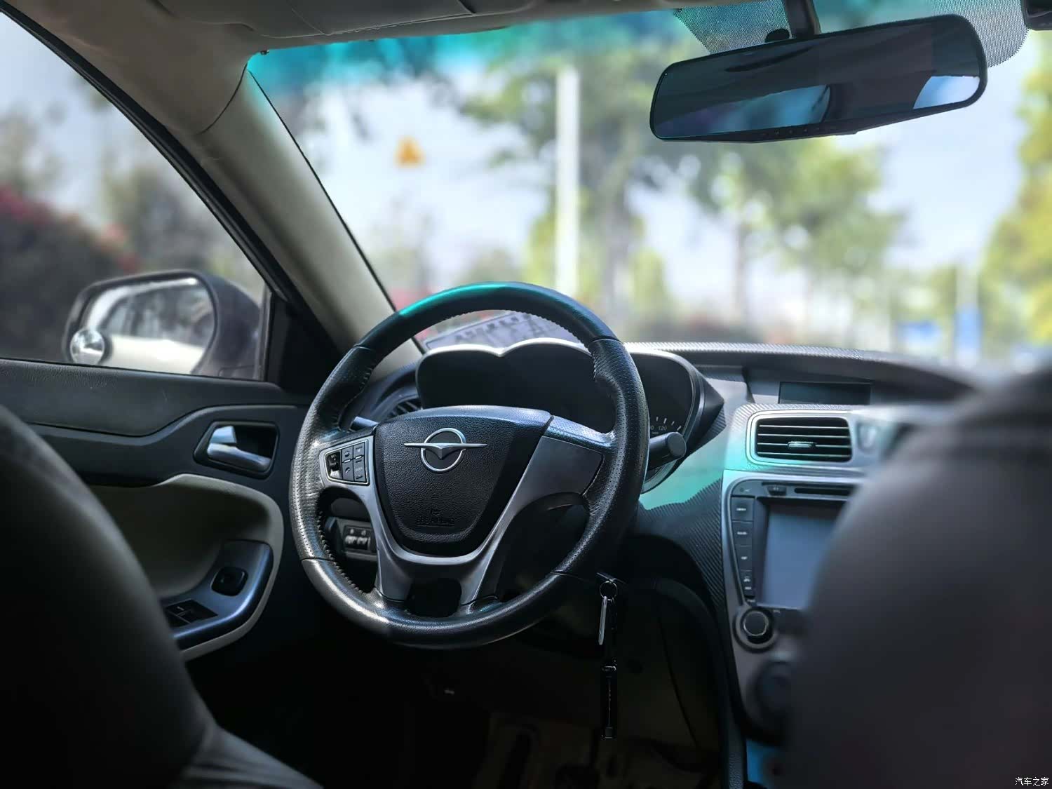Haima M5, 2015 9