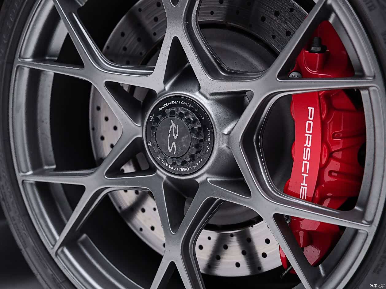 Porsche GT4, 2025 10