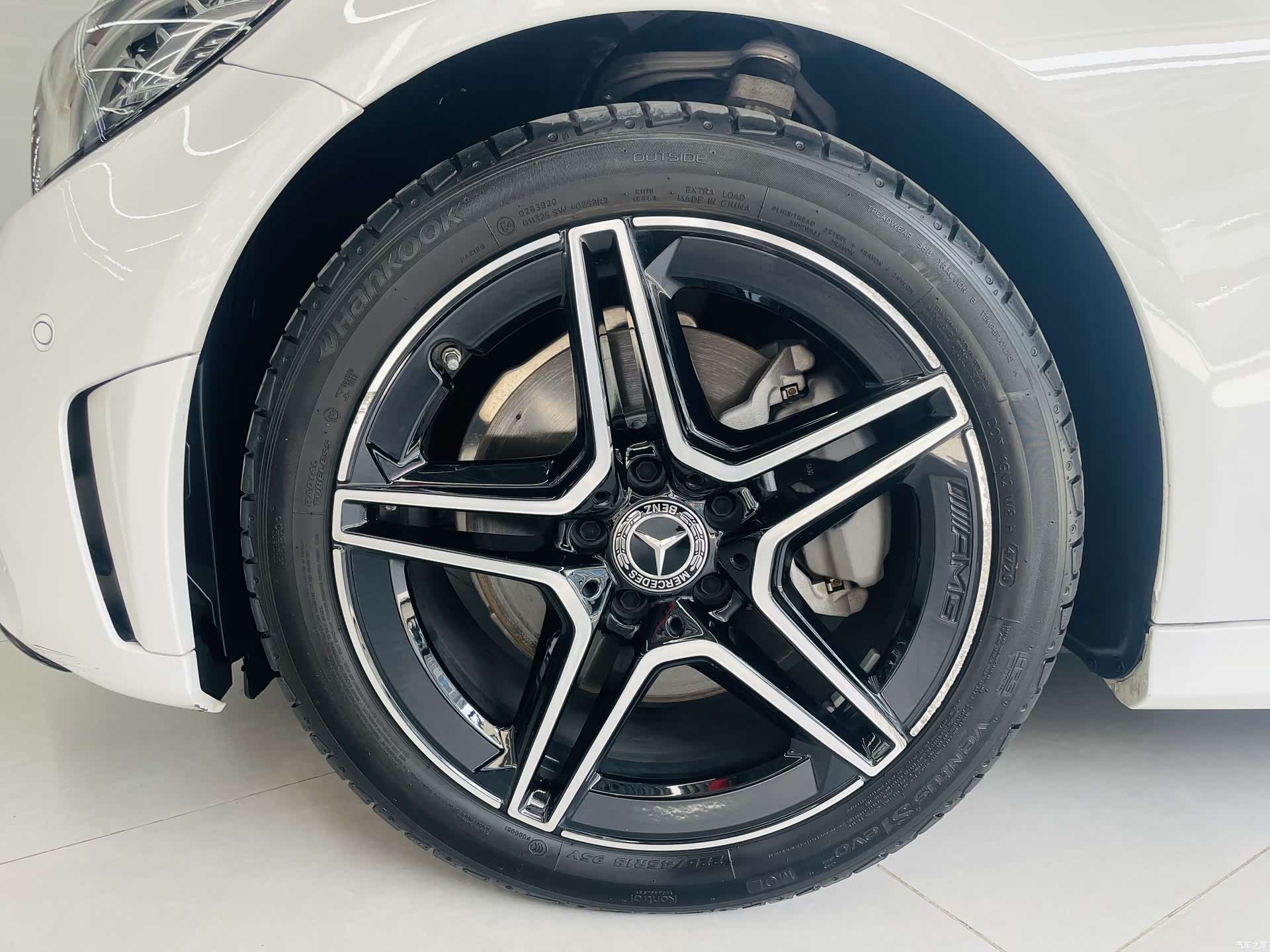 Mercedes-Benz C-Class, 2021 3
