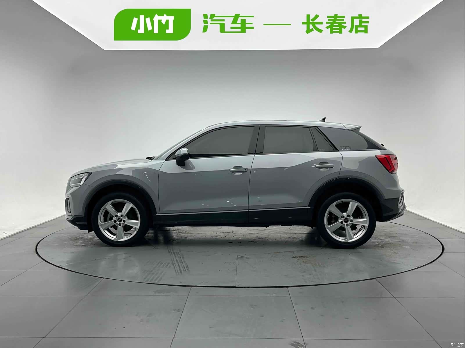 Audi Q2L, 2022 3