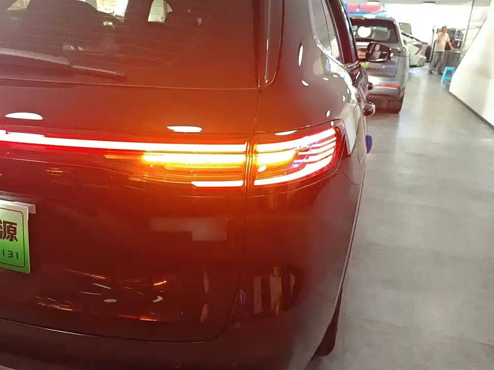 Geely Galaxy Galaxy Starship 7 EM-i