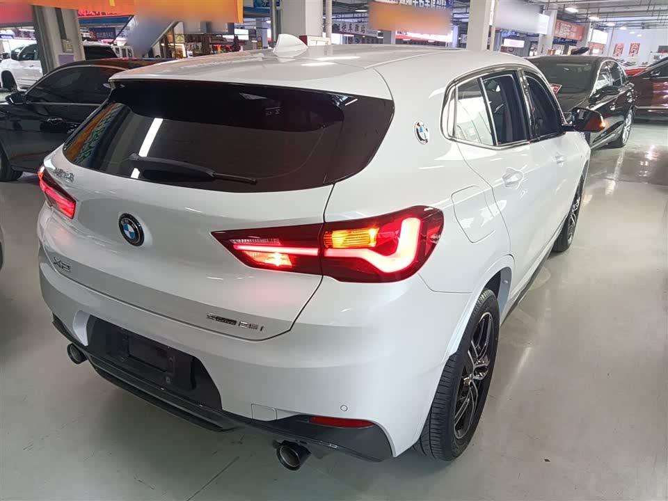 BMW X2