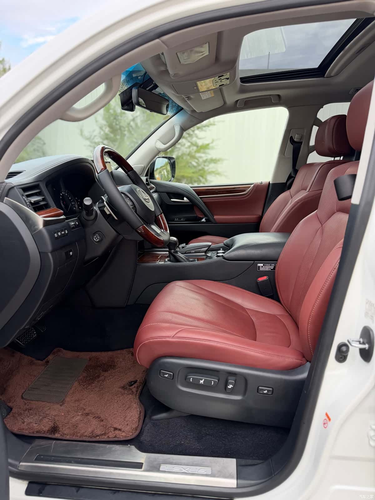 Lexus LX, 2017 4