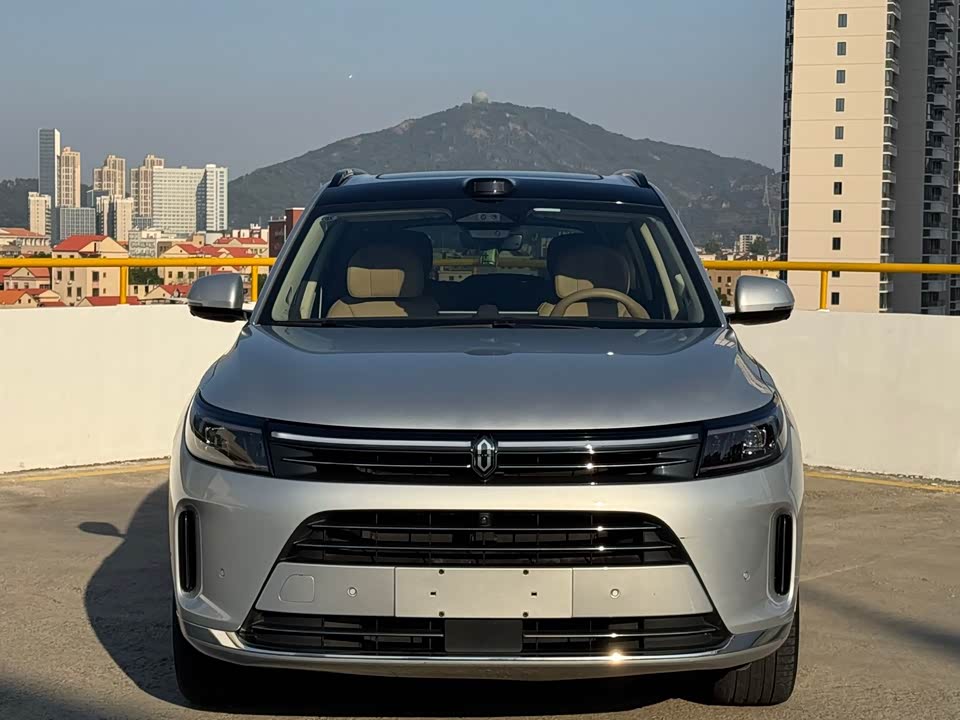 AITO Ask the world M7