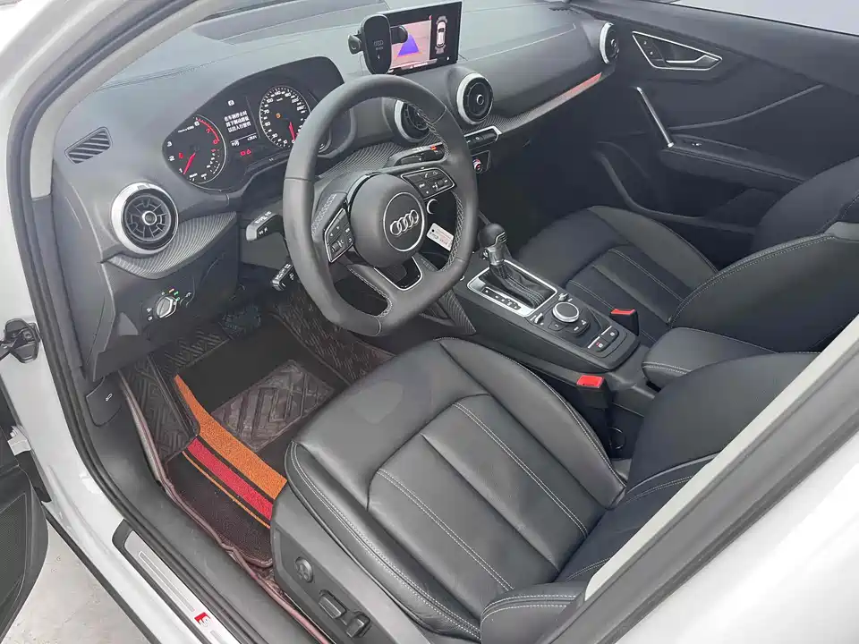 Audi Q2L Audi Q2L