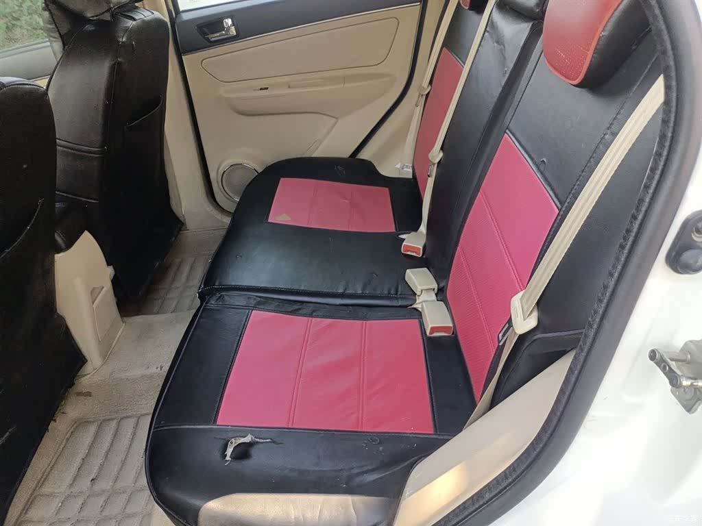 BAIC D20, 2015 18