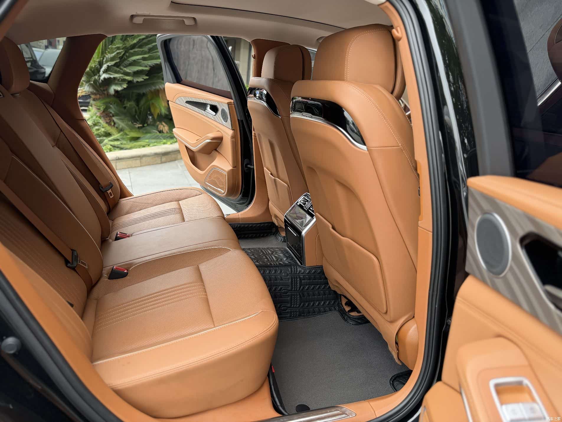 Hongqi H9, 2021 4