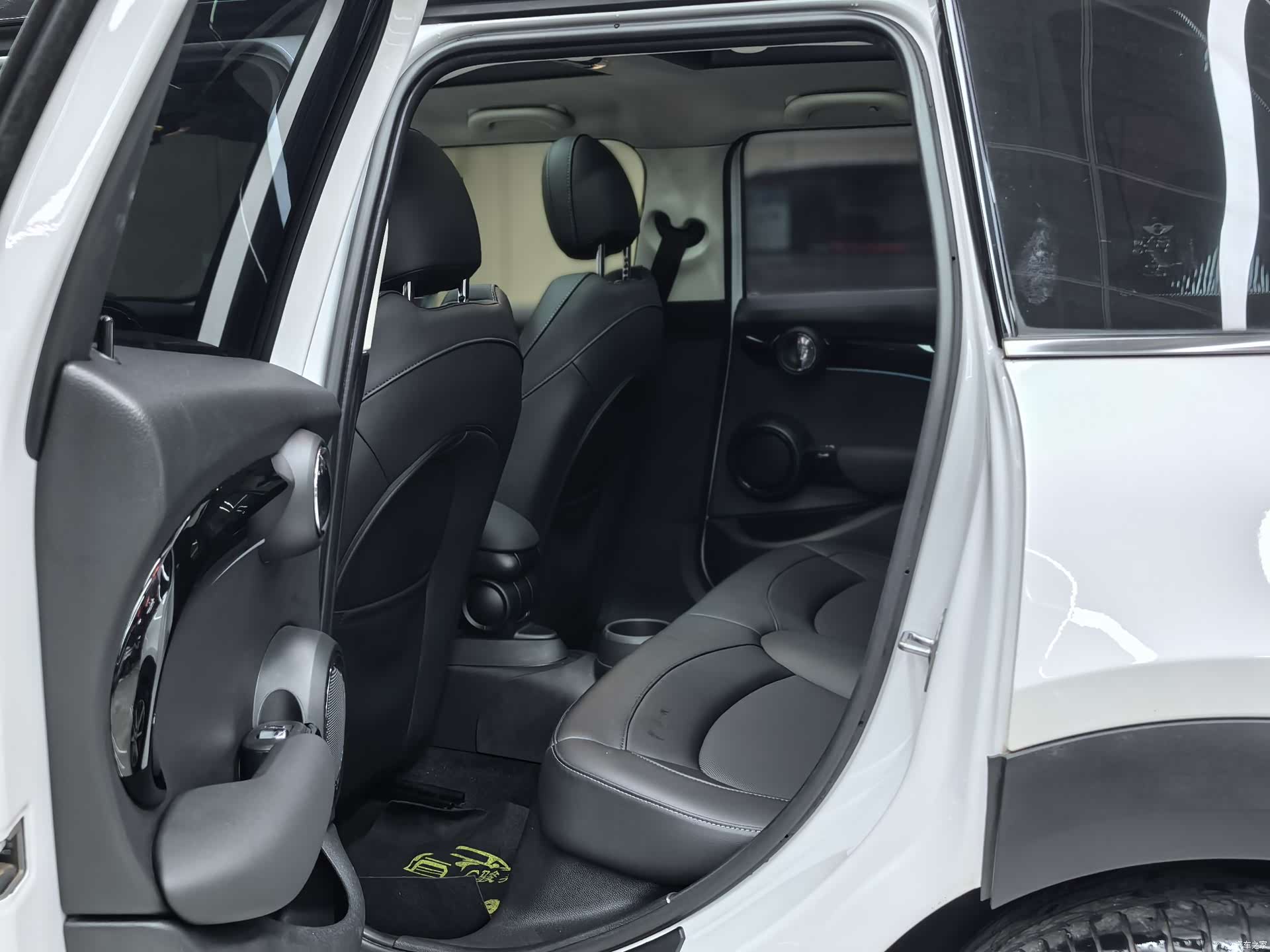Mini Cooper, 2023 11