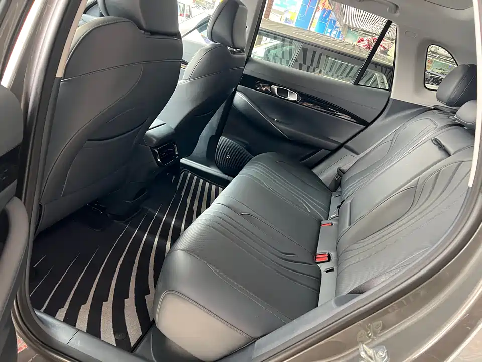 Geely Galaxy Galaxy E5