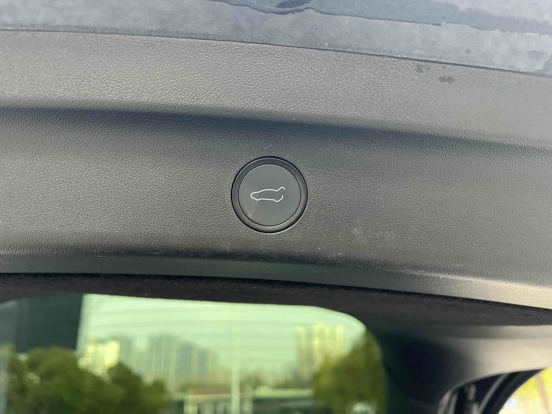 Tesla Model Y, 2024 12