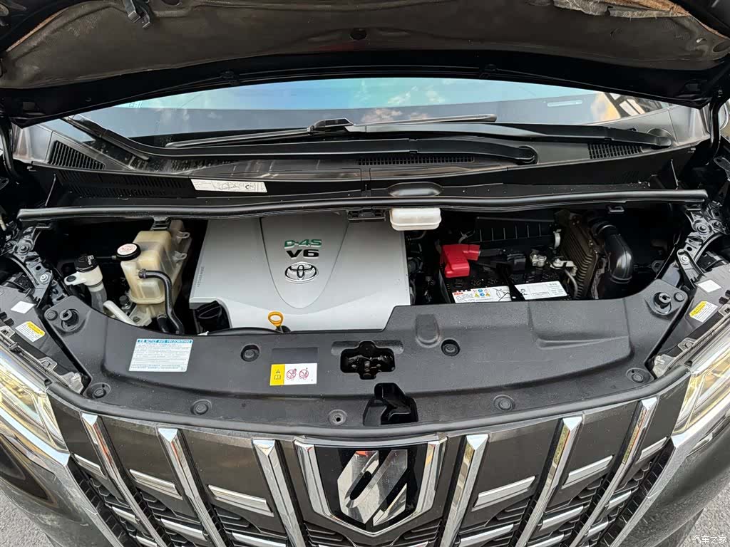 Toyota Alphard, 2018 9