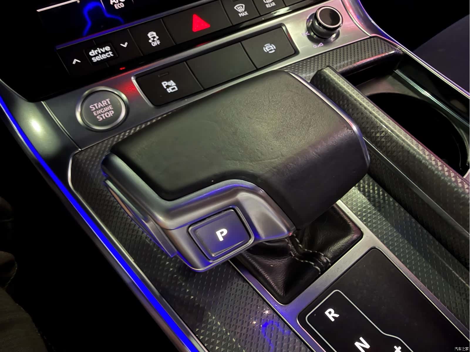 Audi A6L, 2020 8