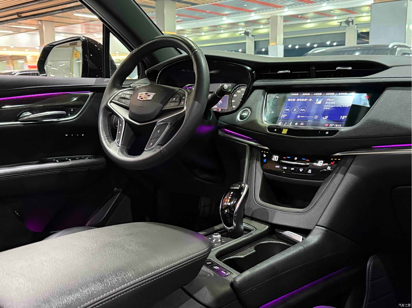 Cadillac XT5, 2022 10