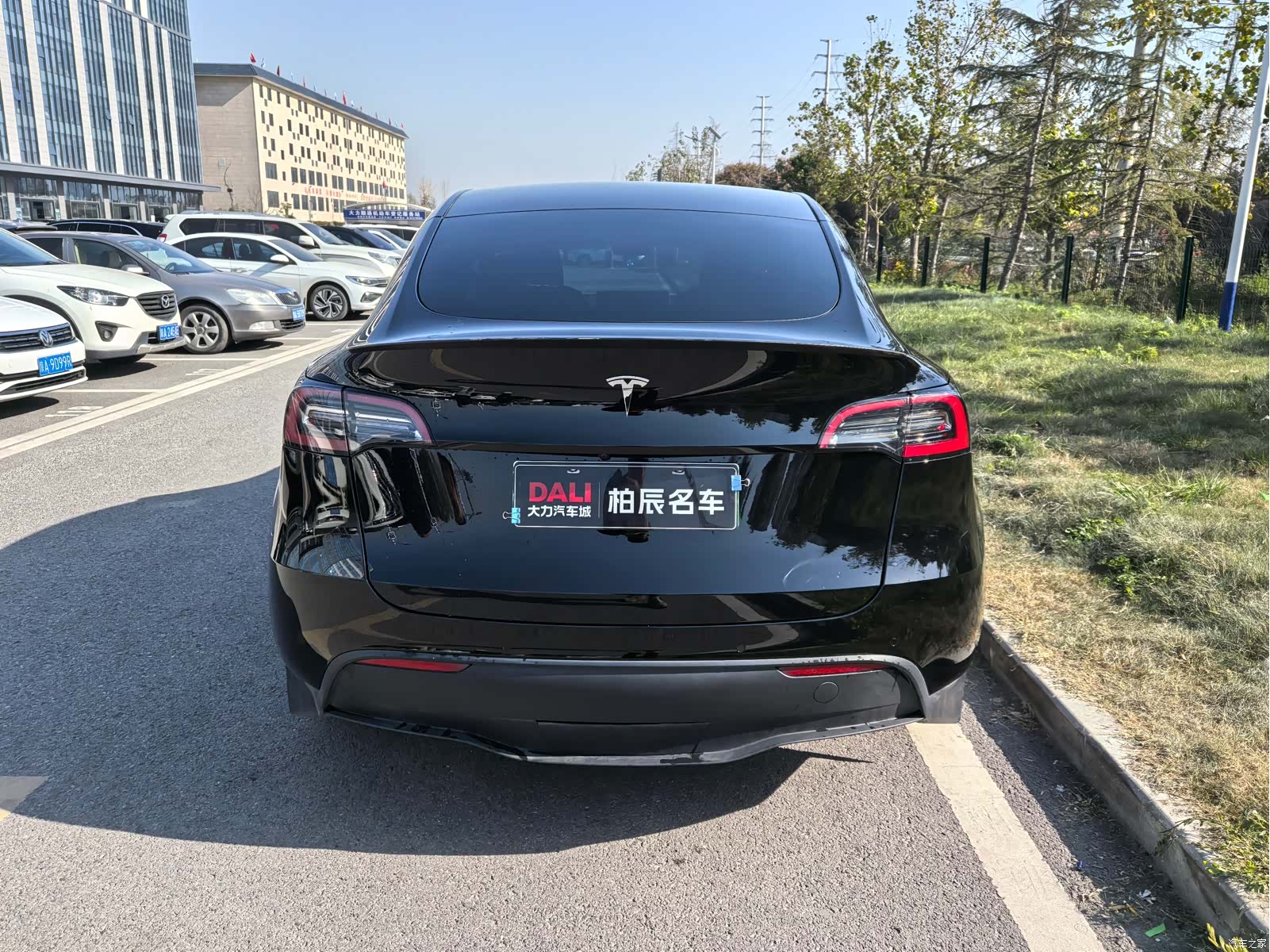 Tesla Model Y, 2022 13