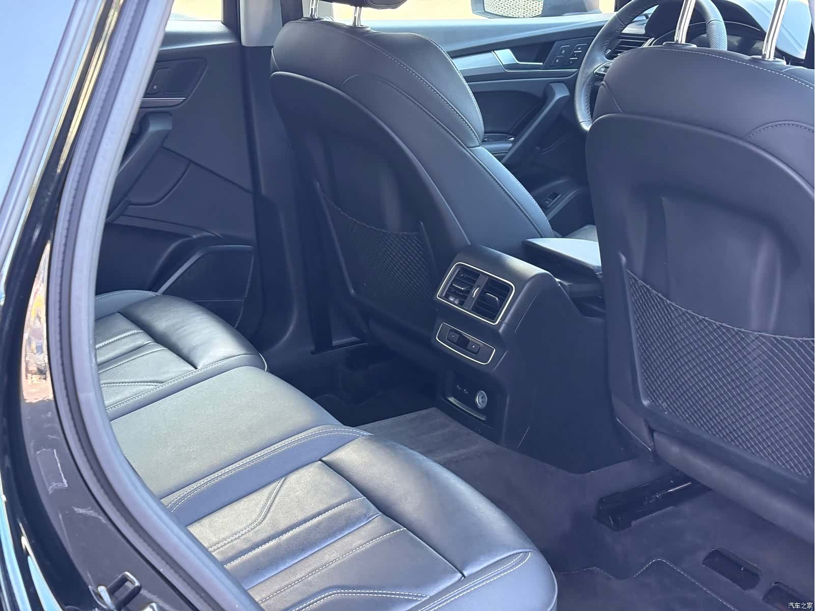 Audi Q5L, 2022 11