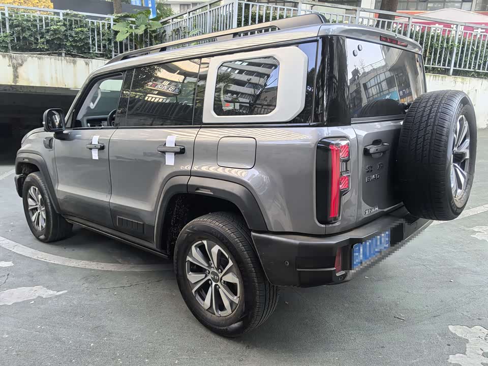 Beijing BJ40